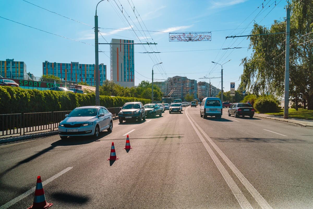 на Сичеславской набережной, возле заправки "Юкон" произошла авария