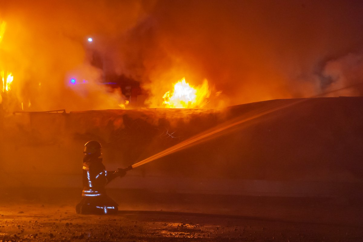 Приходилось уворачиваться от языков пламени Приходилось уворачиваться от языков пламени
