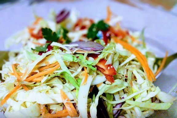 Полезные и вкусные рецепты: как приготовить американский салат "Коул слоу" 1