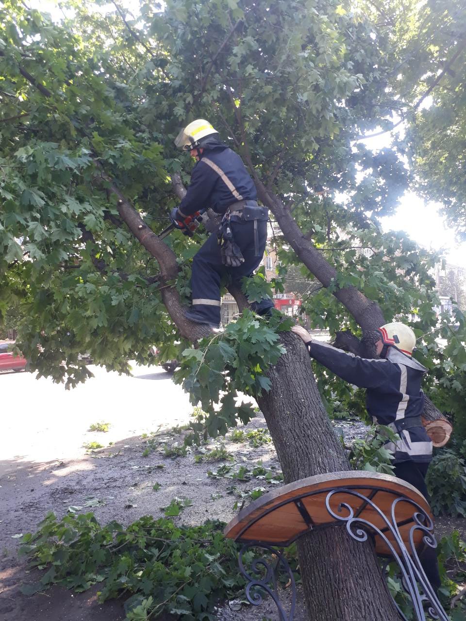 В Кривом Роге пострадали двое человек, а один мужчина погиб