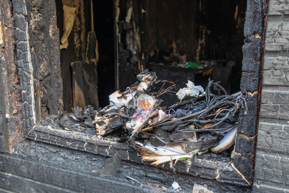 Буквально за 15 минут все то, что ссоздавалось годами, выгорело дотла Буквально за 15 минут все то, что ссоздавалось годами, выгорело дотла