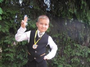 Мальчику нужны дорогие медикаменты 