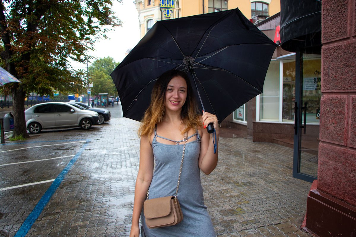 Словно искорки редких камней, Словно искорки редких камней,