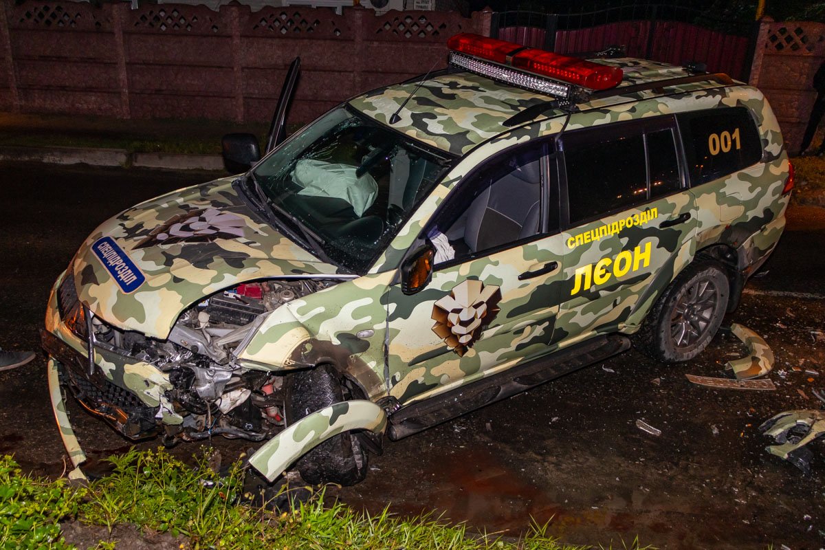 Девушку, водителя легковушки, госпитализировали с травмами различной степени тяжести