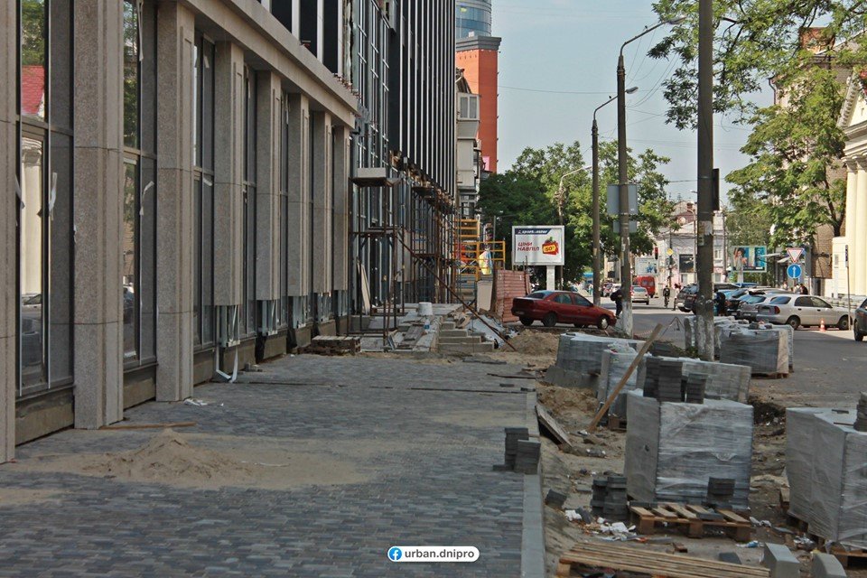 Появился тротуар Появился тротуар