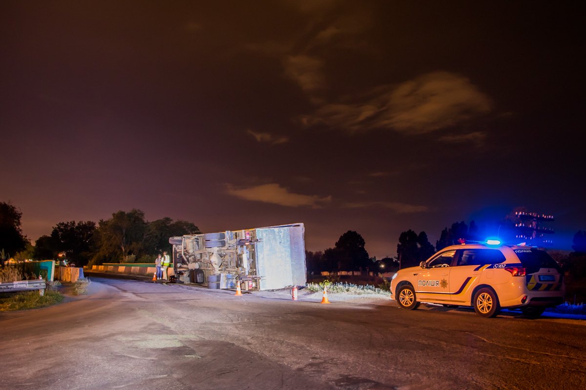 Очевидцы вызвали на место дорожную полицию