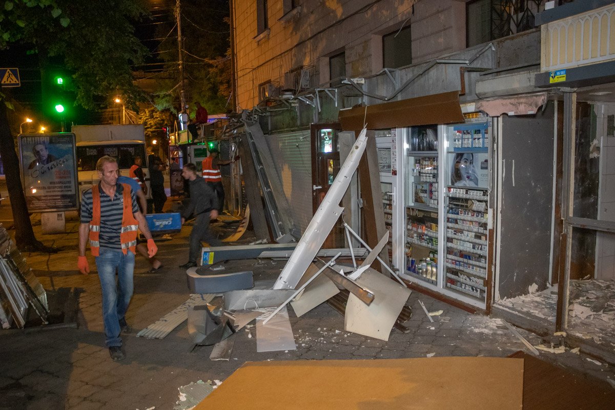 Спиртным в этих лотках не торговали