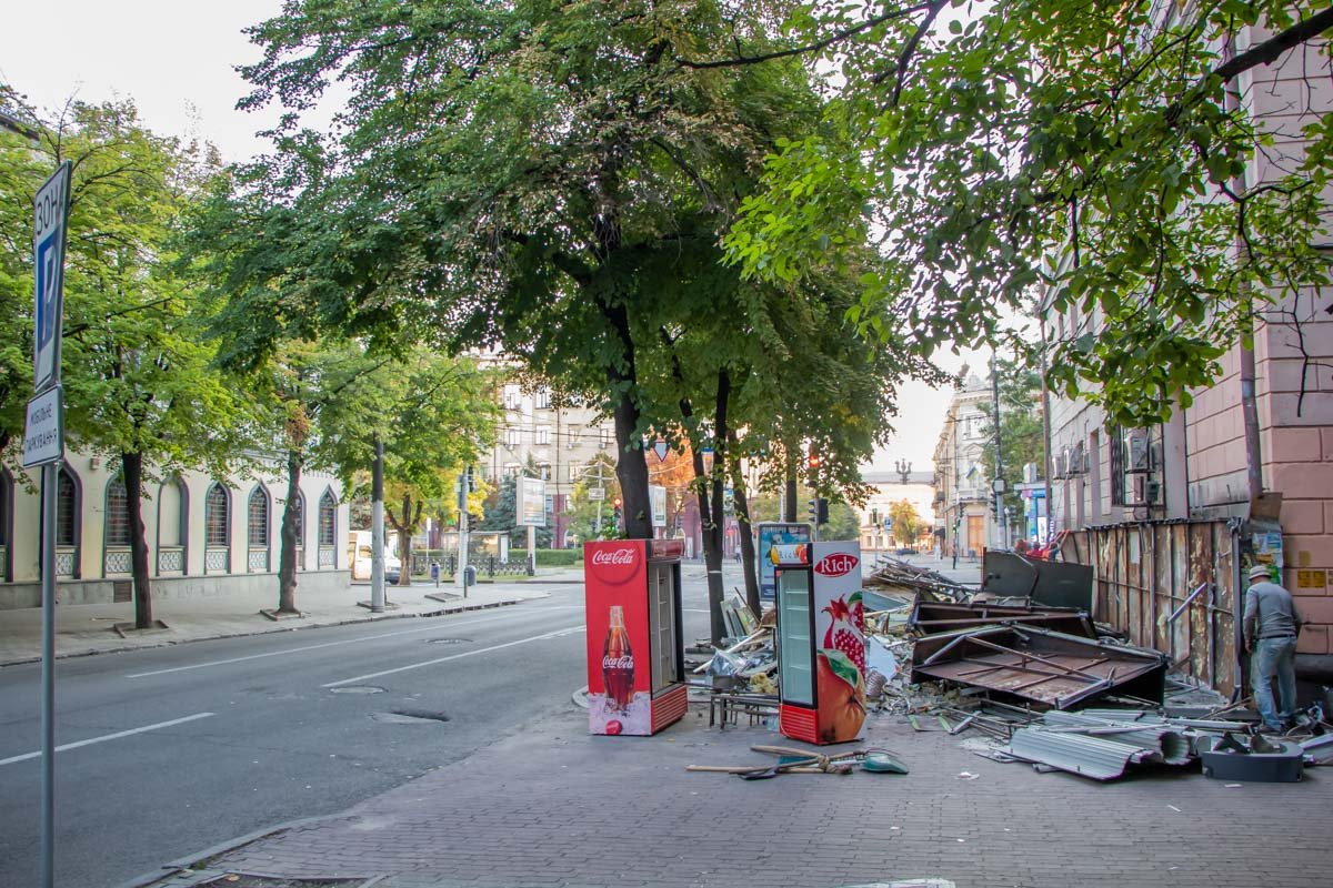 Киоски работали здесь 21 год Киоски работали здесь 21 год