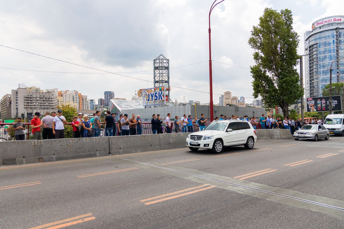 Жители Днепра встречали Президента 