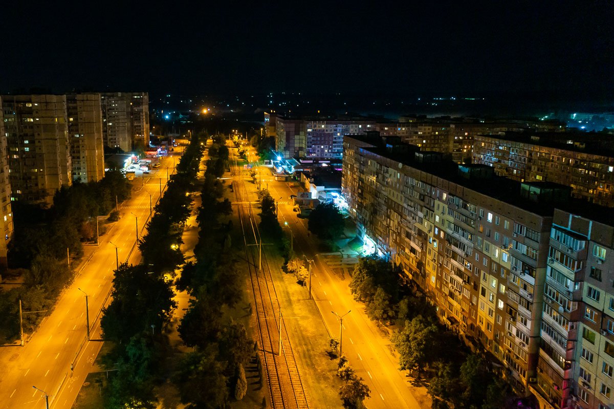 В свете огней