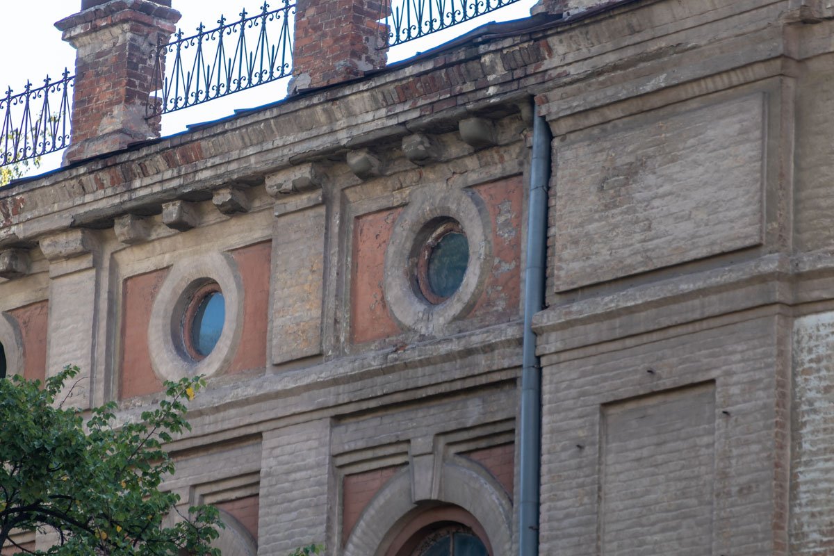 Когда-то это было самым величественным зданием в городе