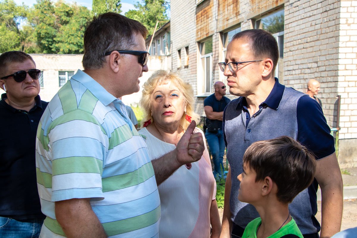 Обсудили насущные проблемы жителей Обсудили насущные проблемы жителей