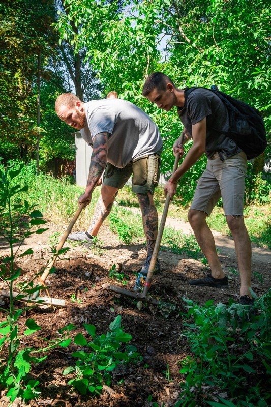Жители Сокола сплотились за уборкой 5