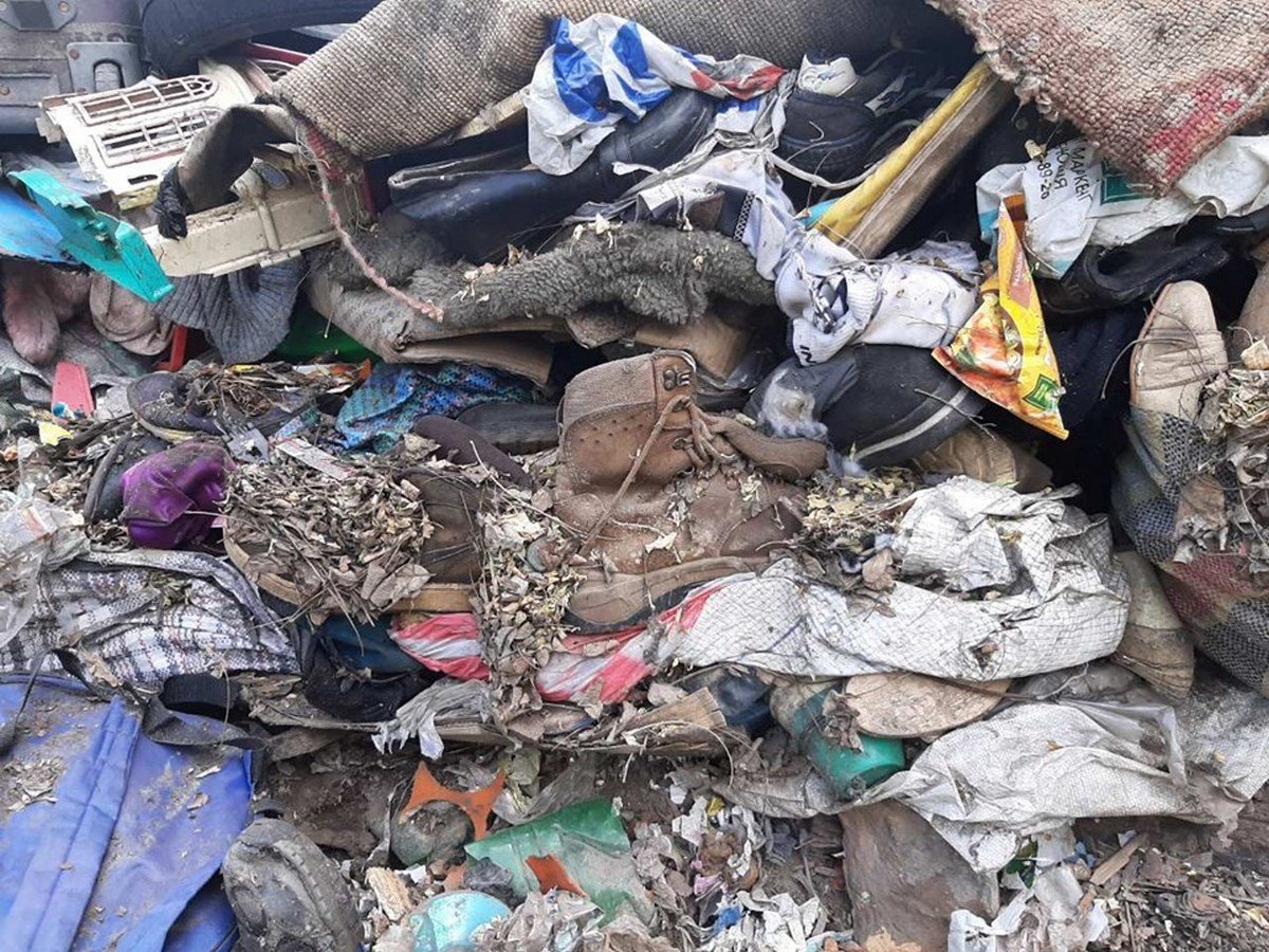 Парк больше походил на свалку, чем на место отдыха Парк больше походил на свалку, чем на место отдыха