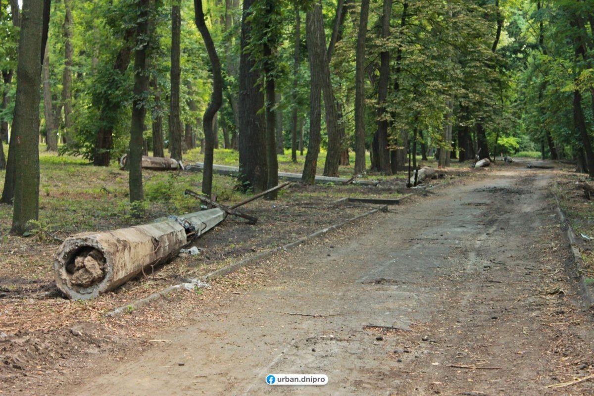 Старые фонари демонтировали