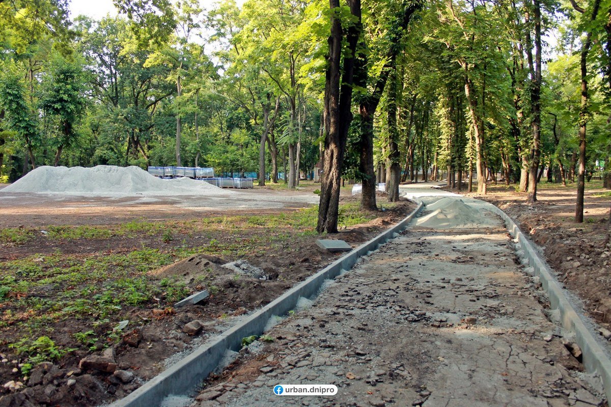 В парке уже кипят работы