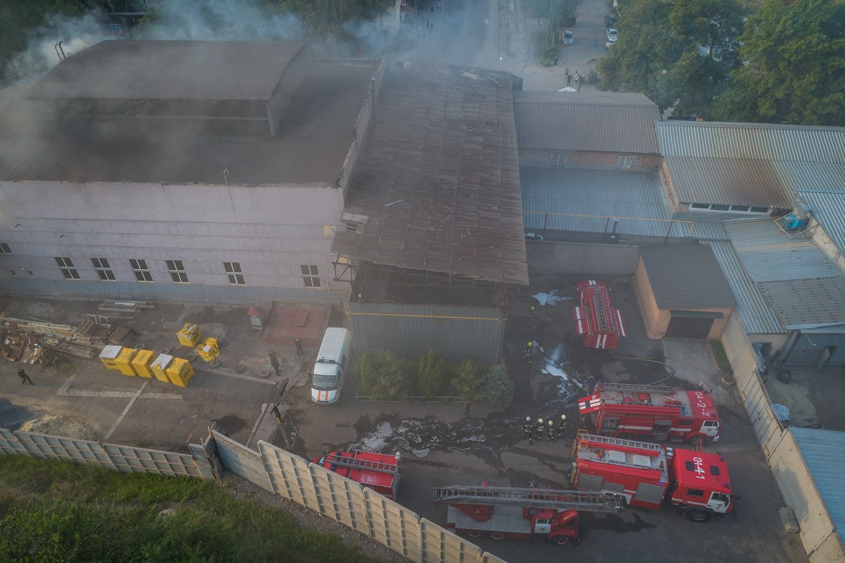 Район окутала едкая дымка Район окутала едкая дымка