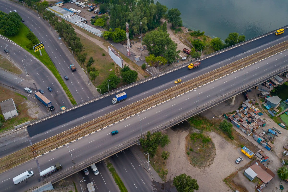 Ремонт вели неделю