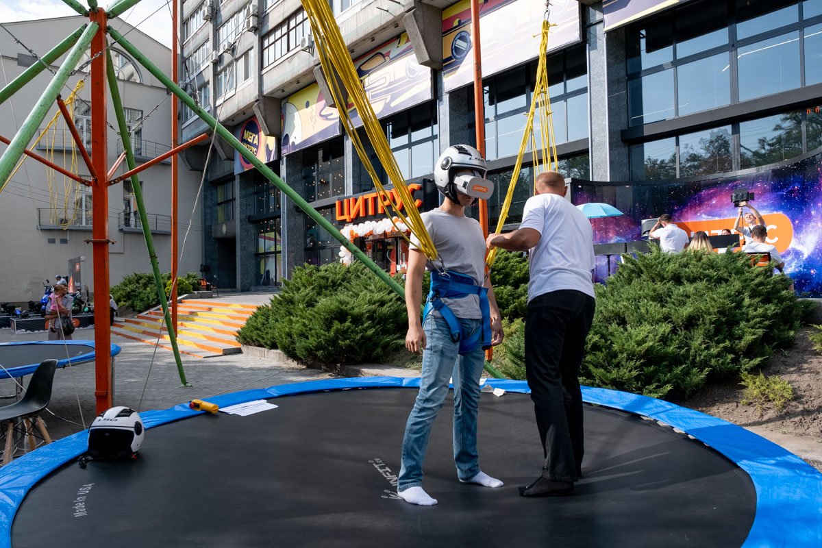 Мега-мероприятие для мега-пространства: в Днепре открылся самый большой "Цитрус" в Украине 2