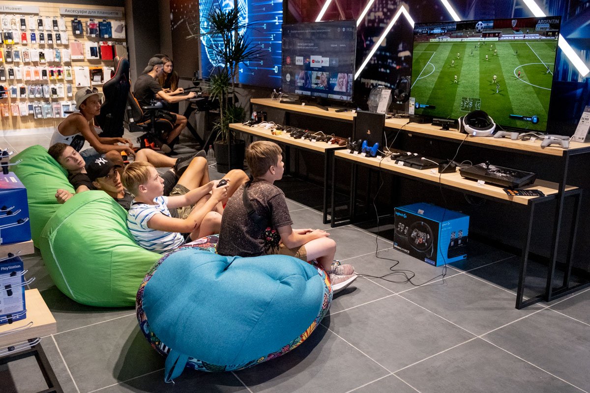 Мега-мероприятие для мега-пространства: в Днепре открылся самый большой "Цитрус" в Украине 9