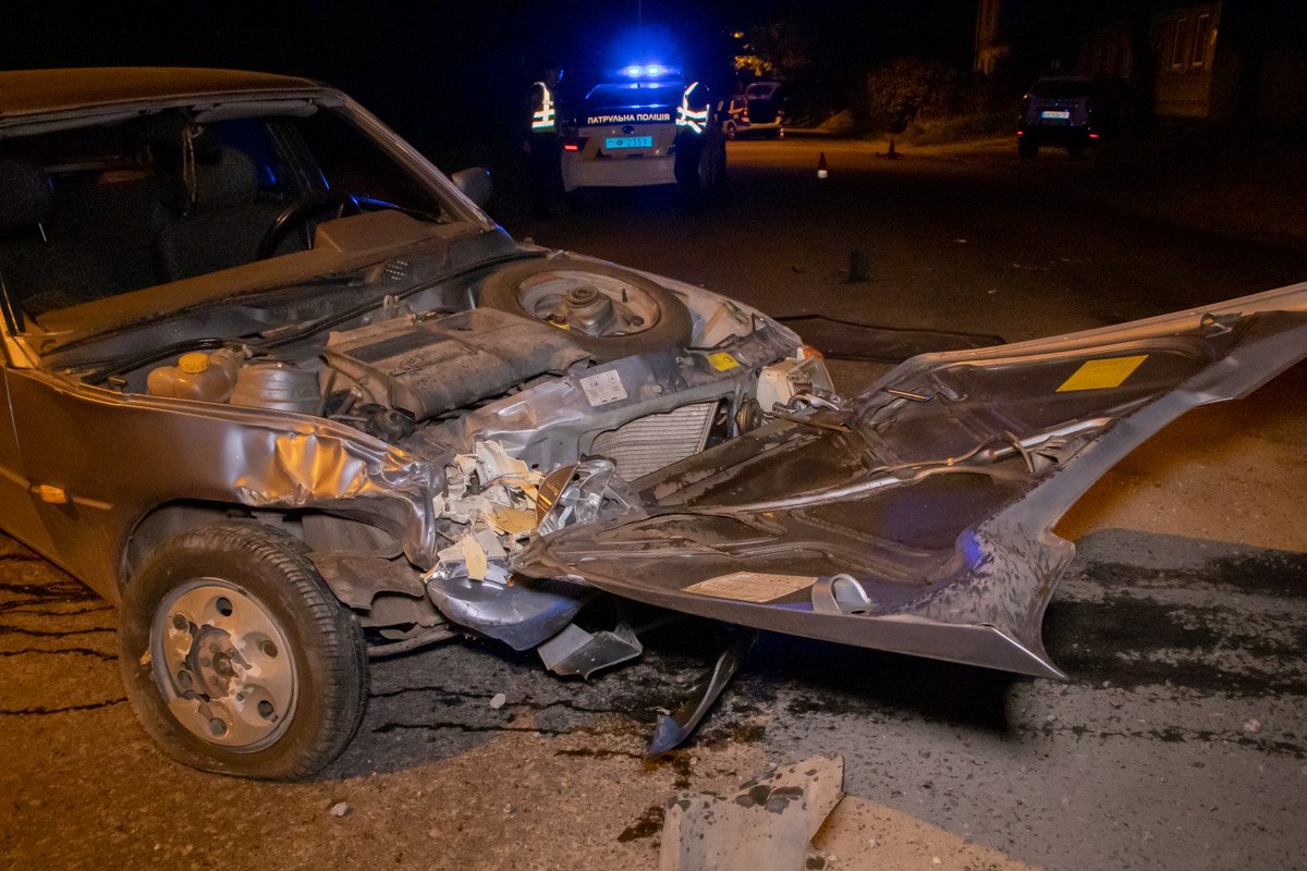 Во вторник, 16 июля, на улице Орловской произошло ДТП с участием двух автомобилей Во вторник, 16 июля, на улице Орловской произошло ДТП с участием двух автомобилей