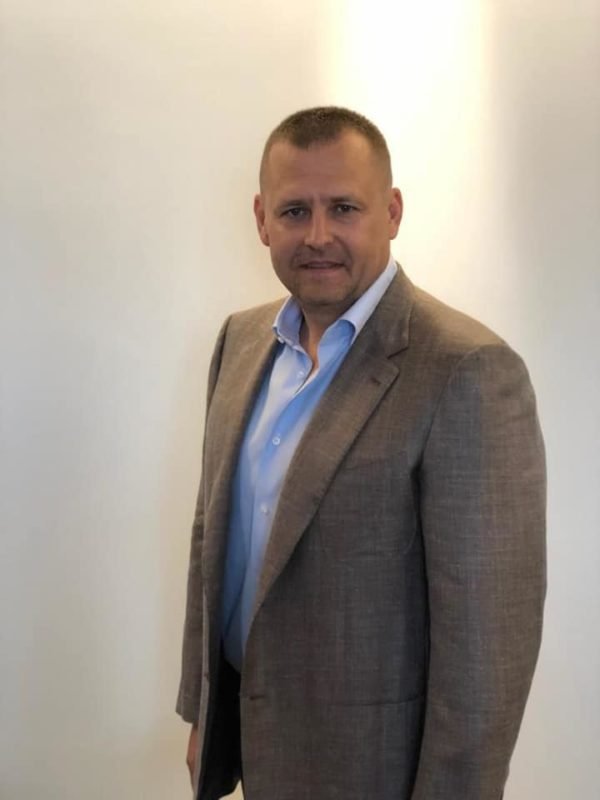 Влез в старый пиджак