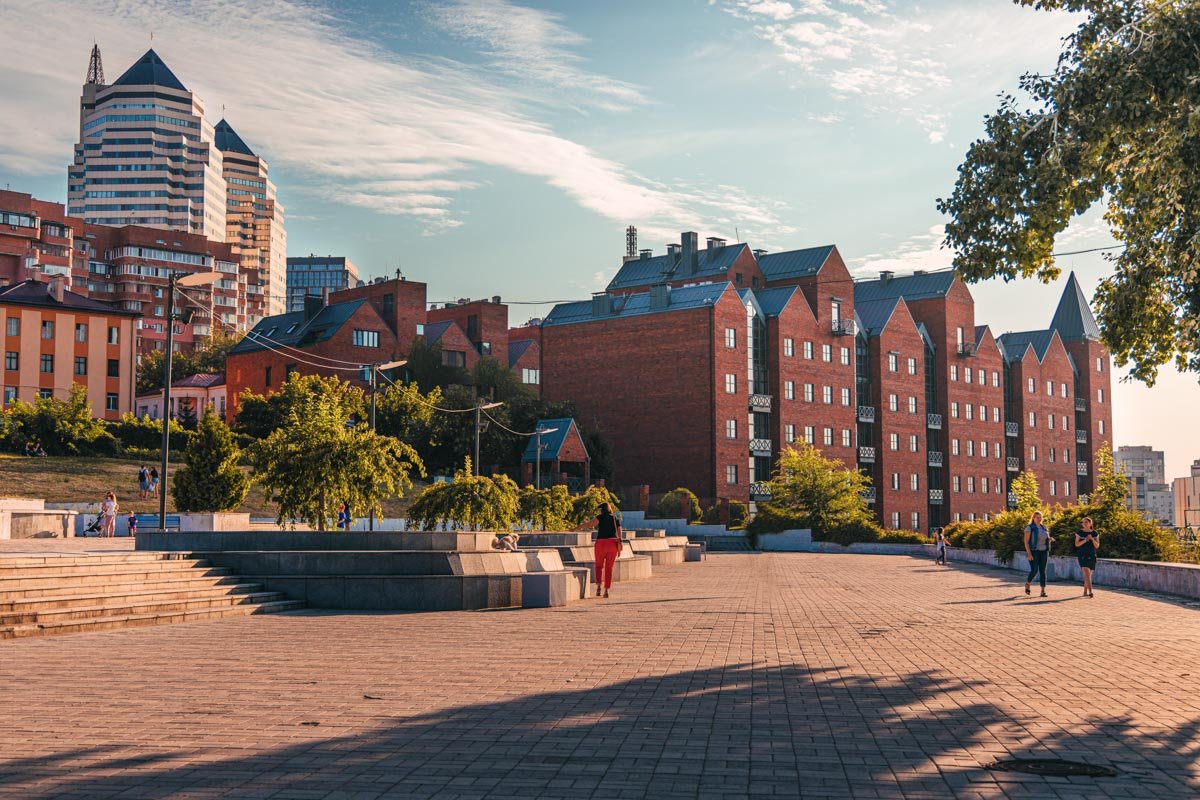 А если вас кто-то спешит разуверить, А если вас кто-то спешит разуверить,