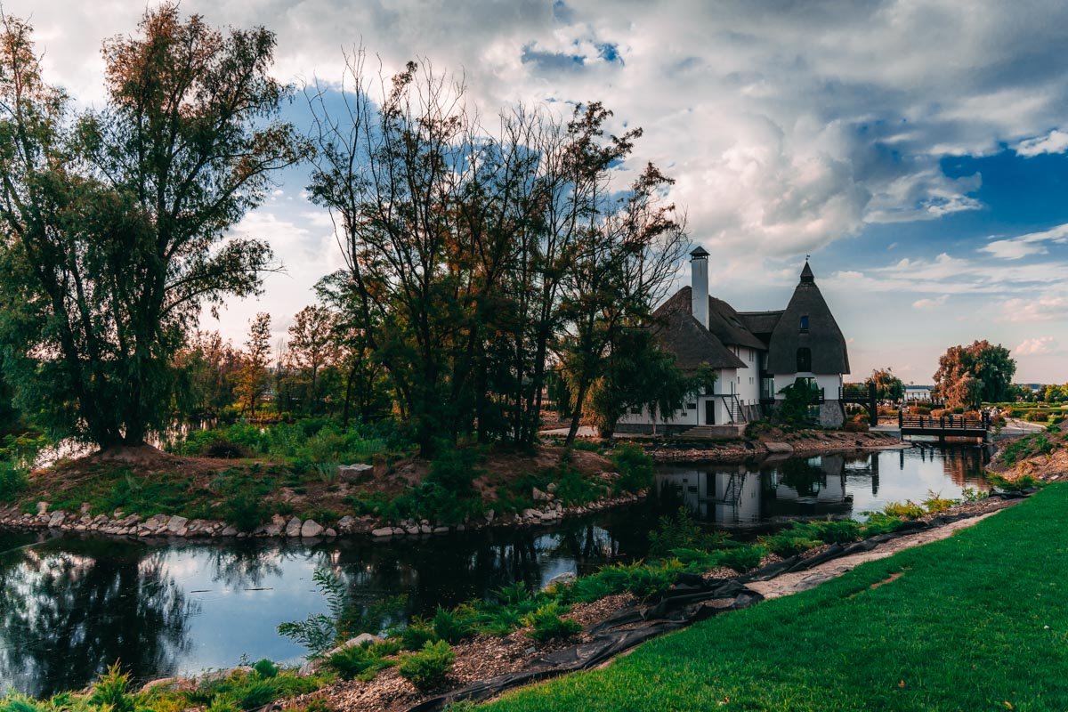 В ответ промолчите. И смело вперед. В ответ промолчите. И смело вперед.