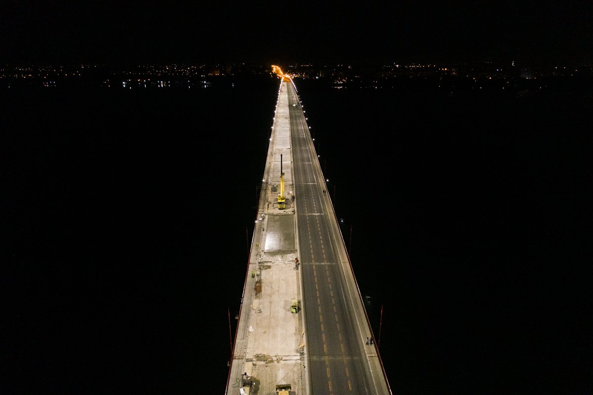 На время неудобств городская власть планирует облегчить трафик на остальных мостах На время неудобств городская власть планирует облегчить трафик на остальных мостах