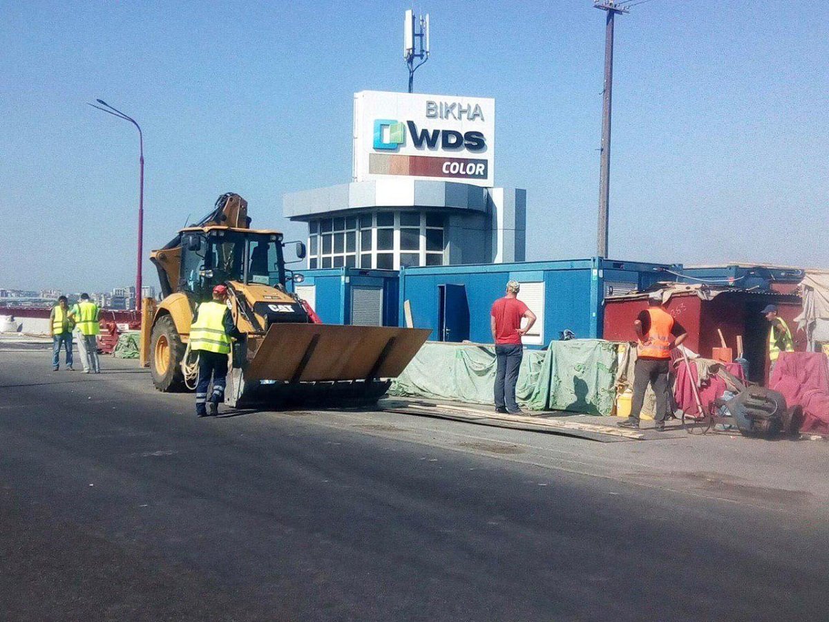 В связи с двухмесячным перекрытием изменилось и движение общественного транспорта В связи с двухмесячным перекрытием изменилось и движение общественного транспорта