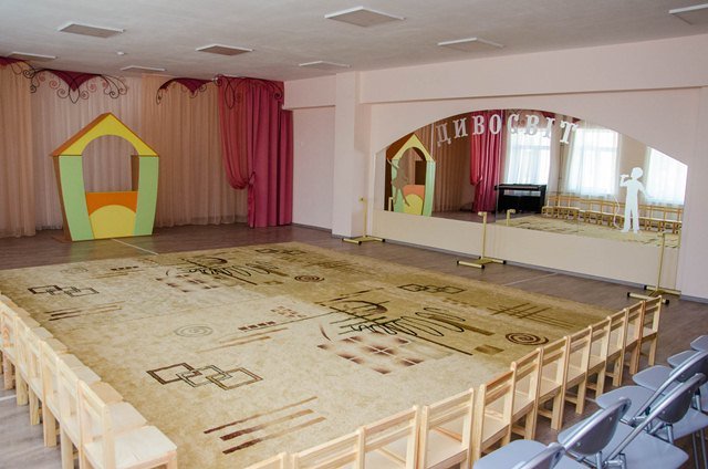 _1_147435370098829-31f8