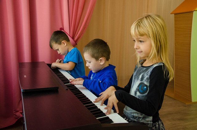 _1_147435370100474-4b94