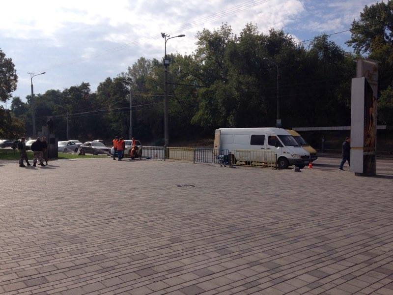 14518428_579945678796666_854740890_n