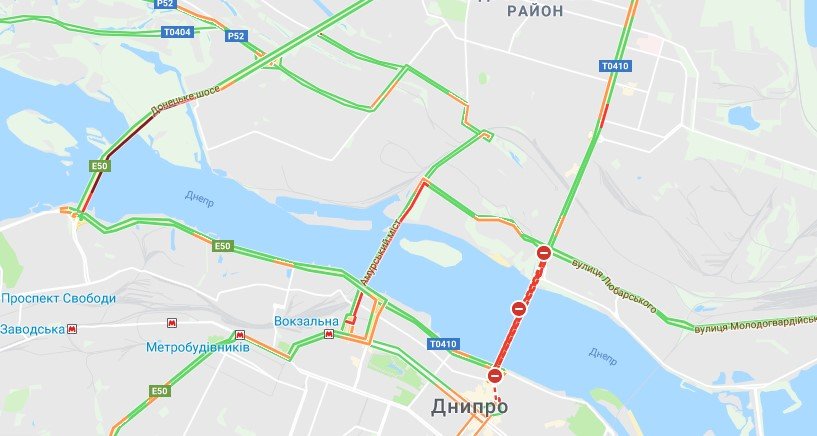 Пробки на двух мостах Пробки на двух мостах