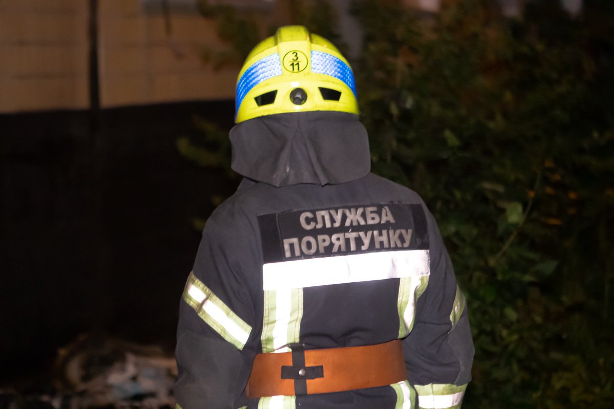 На месте работали 3 бригады спасателей 