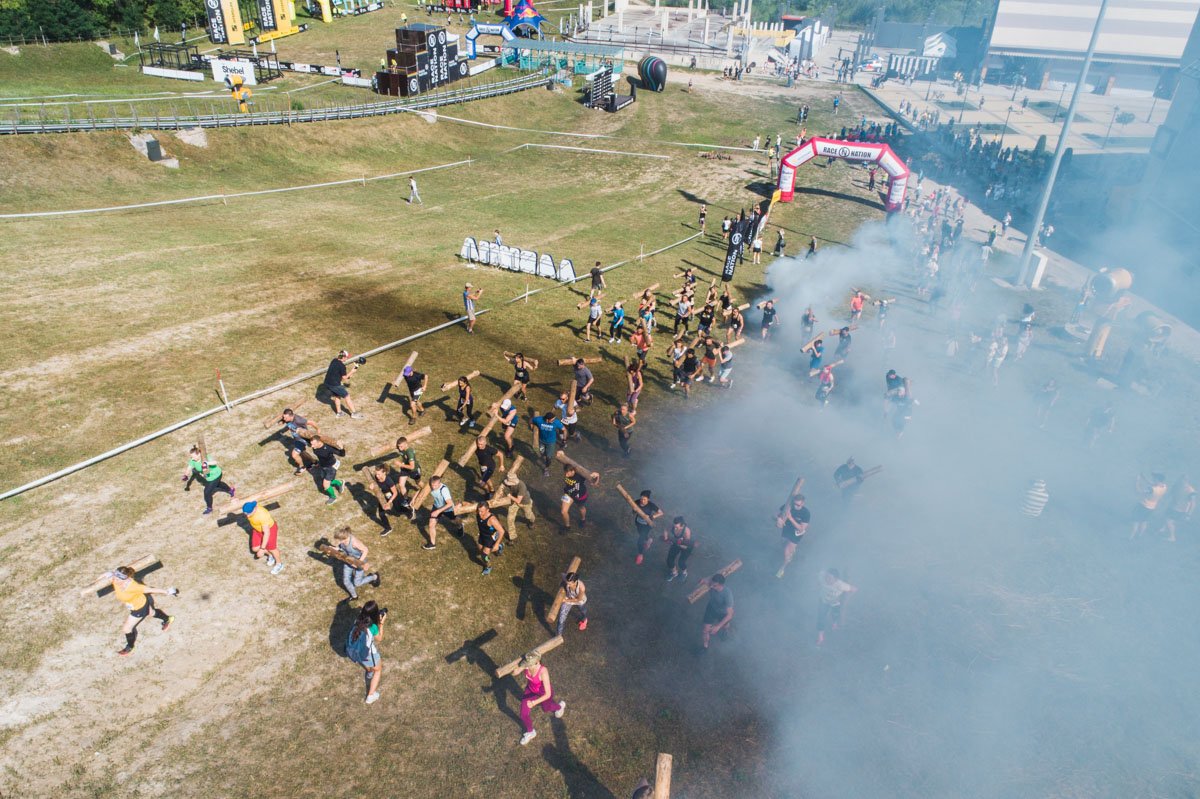 В забеге приняли участие более 1000 человек 