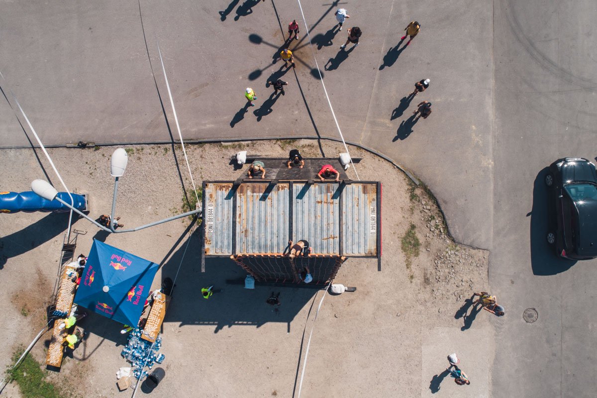 Всего на дистанции было 24 препятствия 