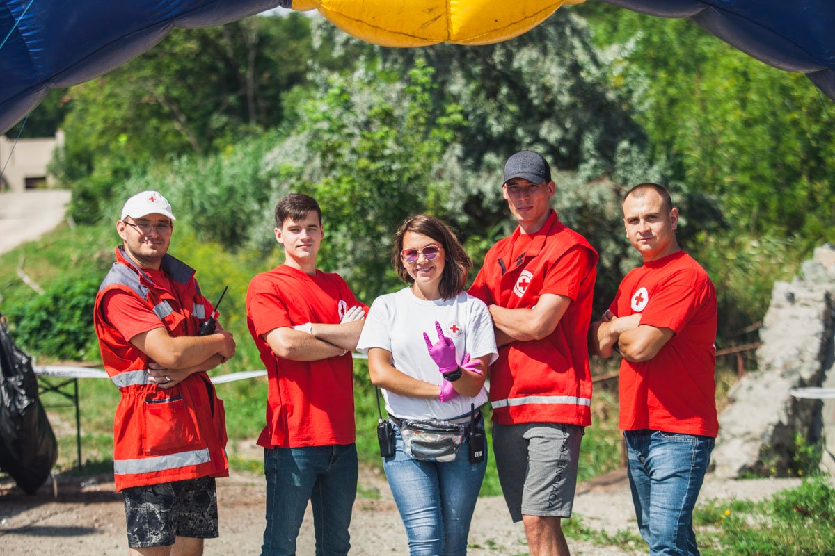 На площадке были волонтеры Красного креста