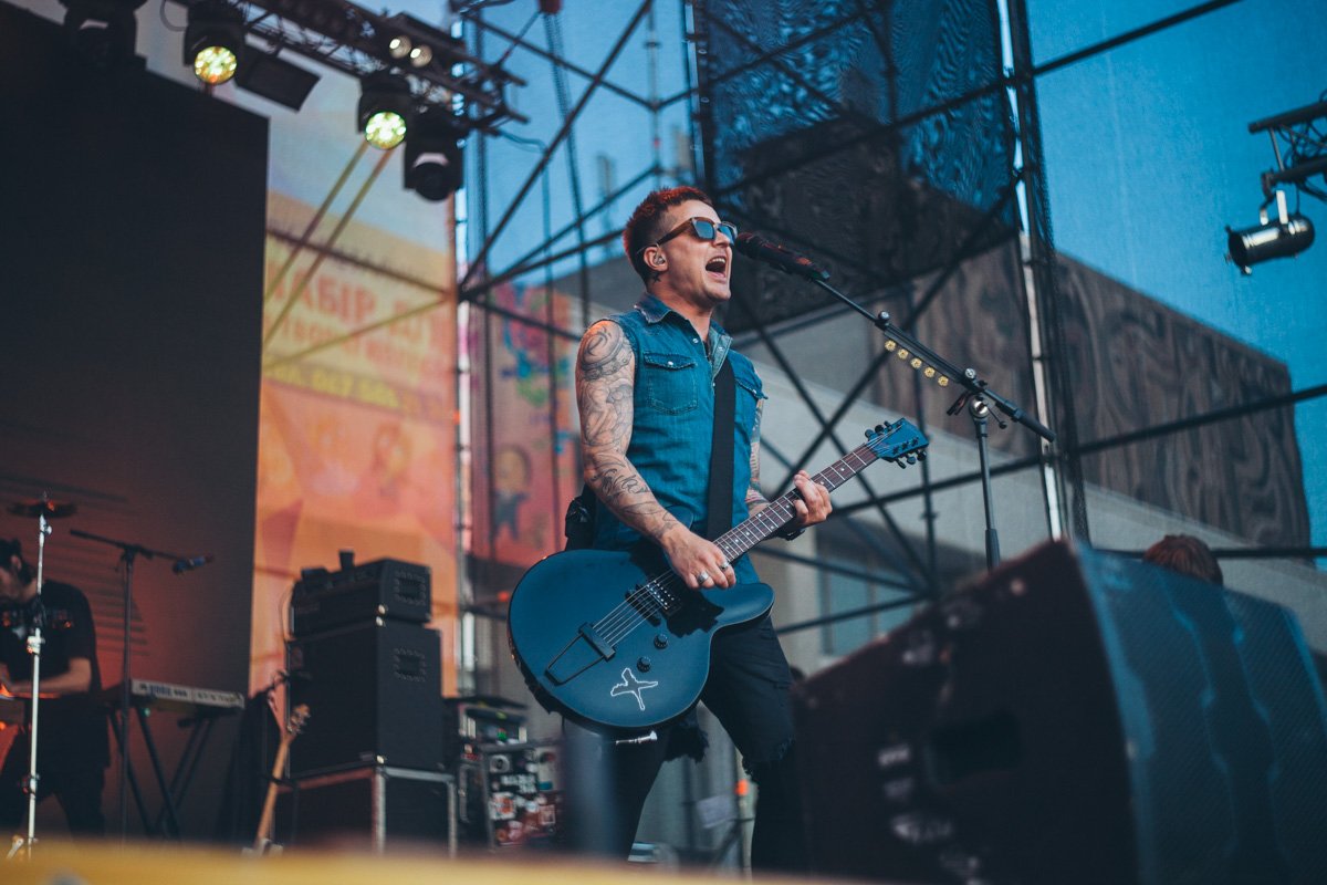 Выступал Женя Галич