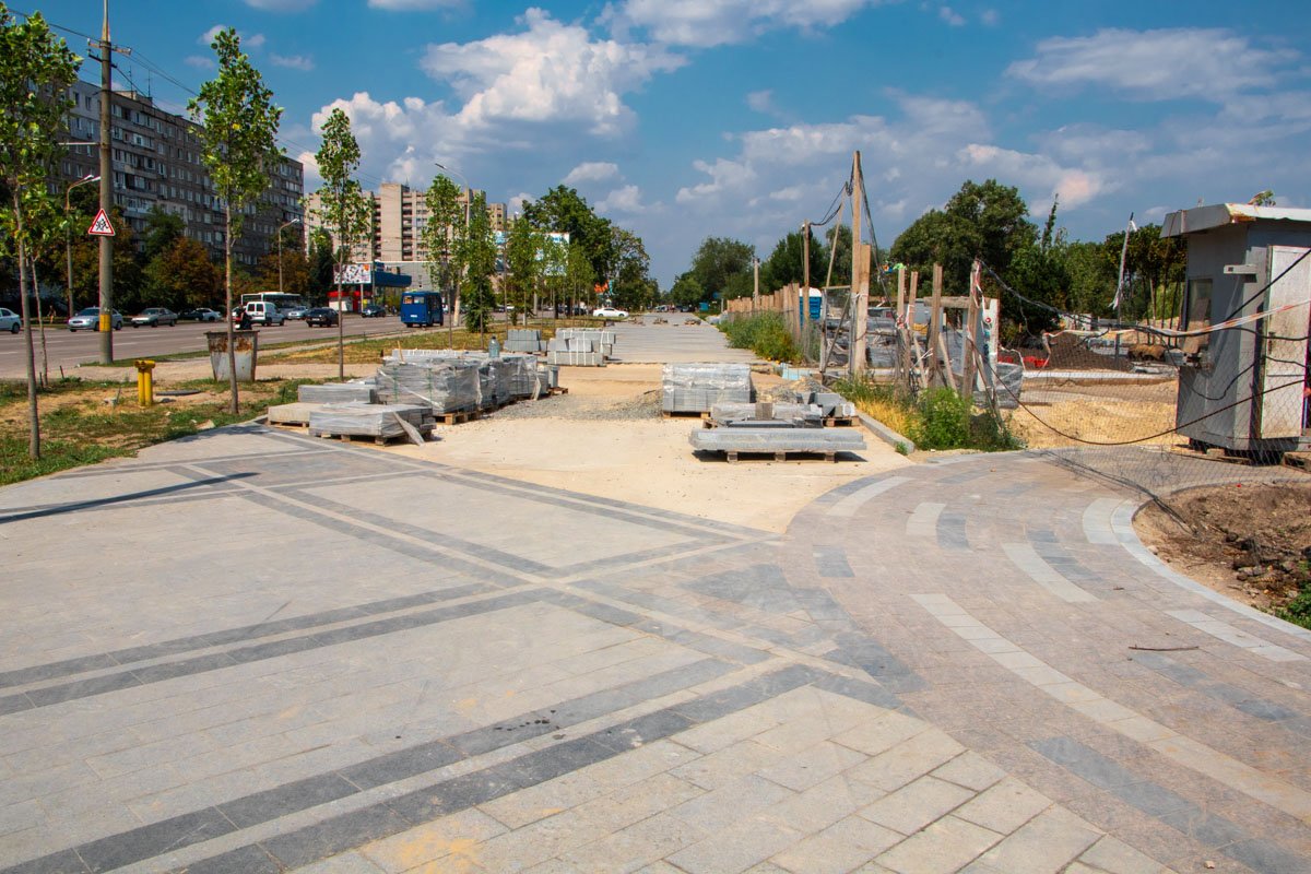 Уже уложили плитку Уже уложили плитку