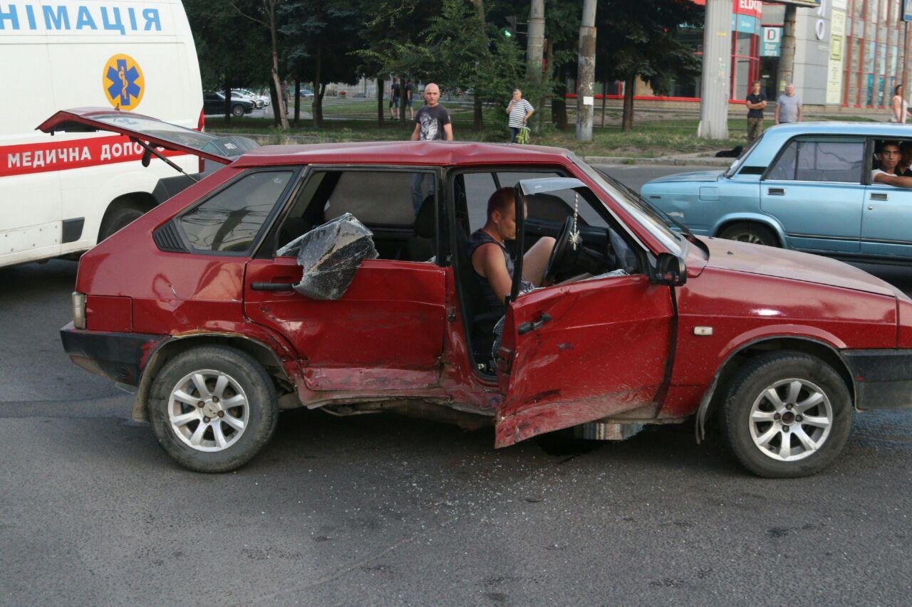 ВАЗ не убедился в безопасности маневра ВАЗ не убедился в безопасности маневра