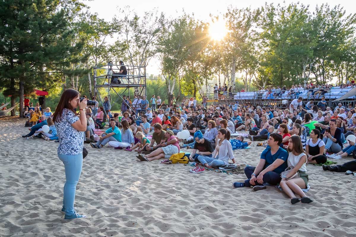 На фестиваль пришло достаточно много людей