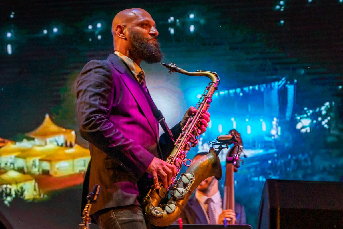 Затем на сцену поднялся квартет Эли Дегибри