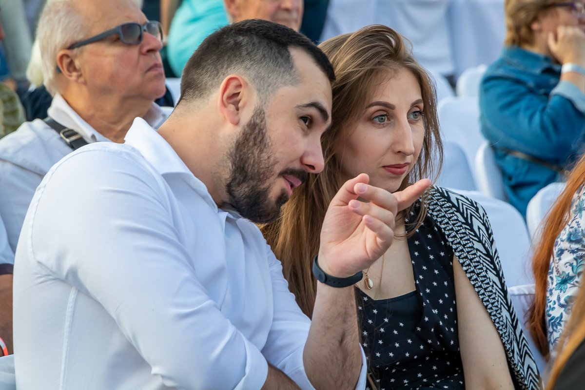 - Давай сделаем вид, что не замечаем Информатор - Давай сделаем вид, что не замечаем Информатор