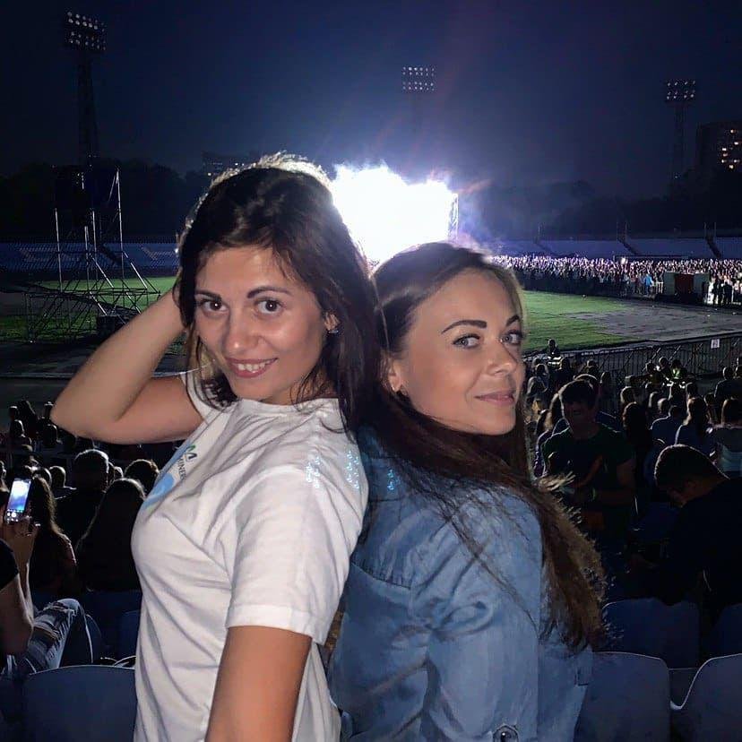 Кружит голову, ай, до упаду