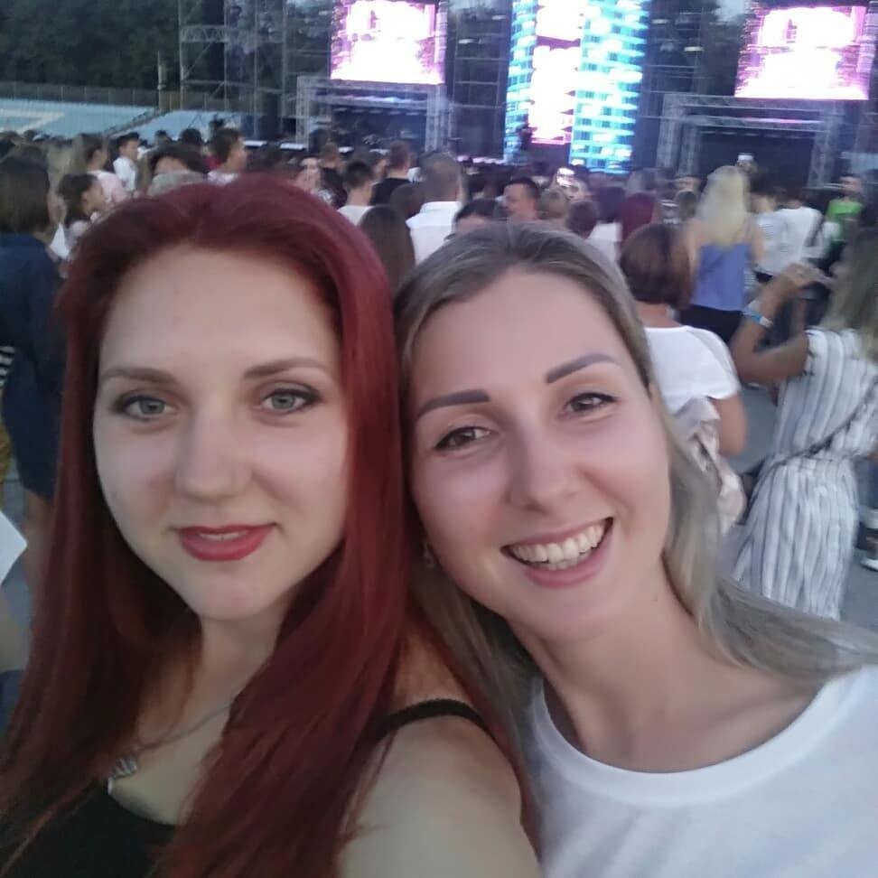 Людей было очень много