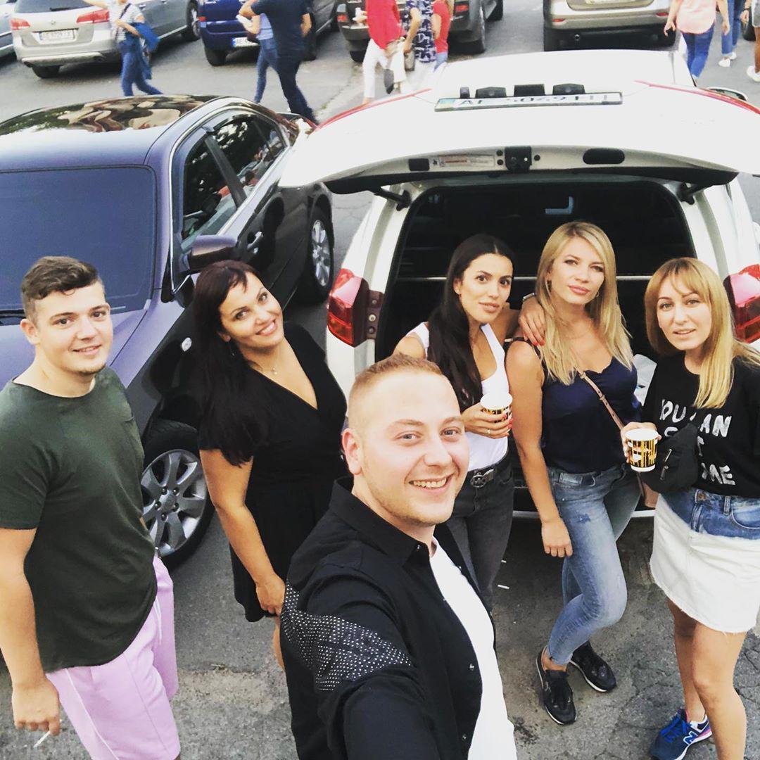 По кофейку и в отрыв !