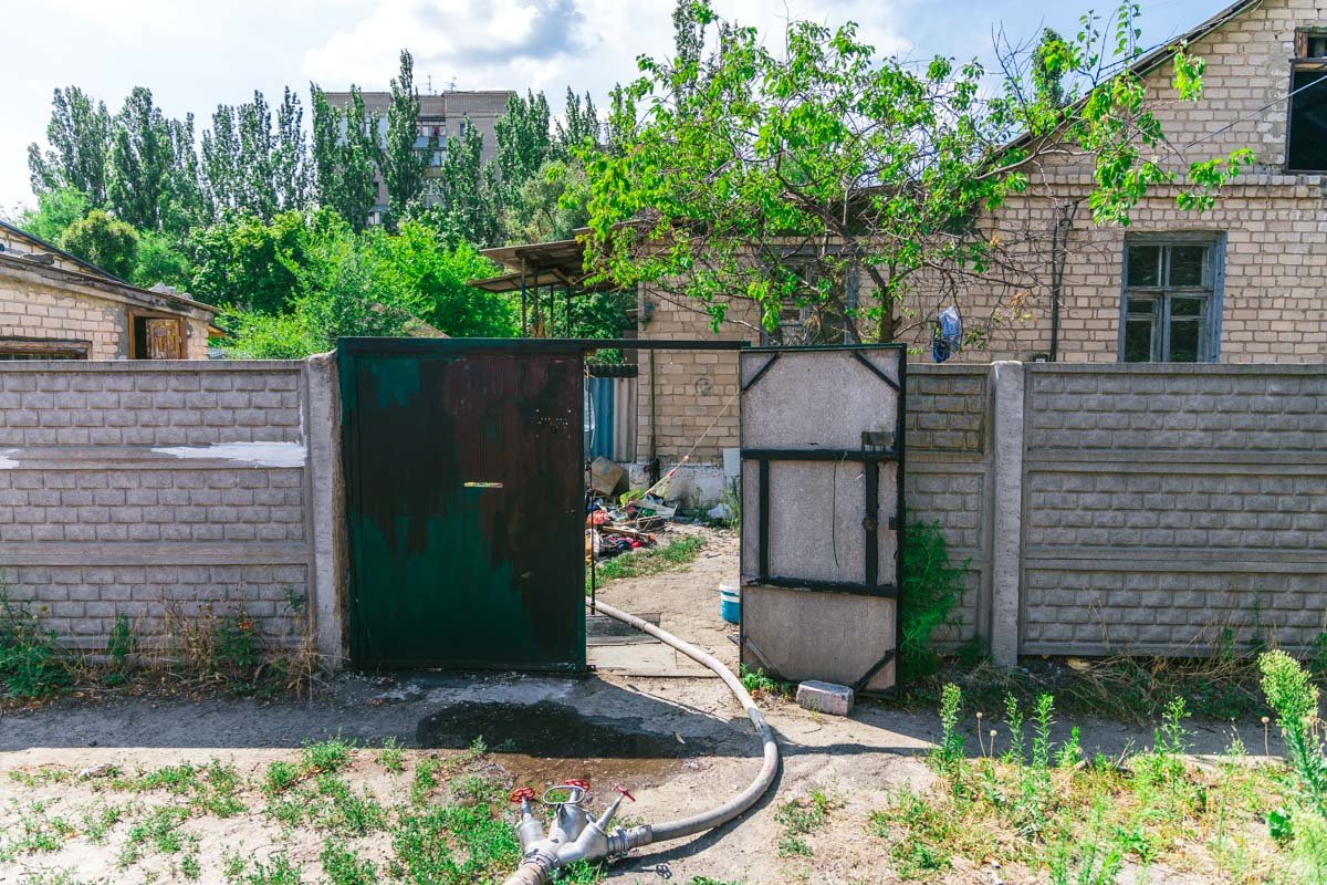 Инцидент произошел в доме № 35 на улице Калиновой Инцидент произошел в доме № 35 на улице Калиновой