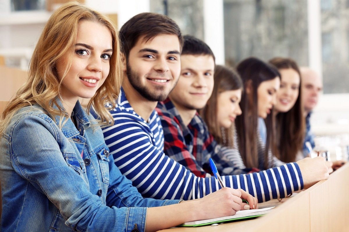 C помощью школы Slang school вы быстро и эффективно освоите иностранный язык C помощью школы Slang school вы быстро и эффективно освоите иностранный язык