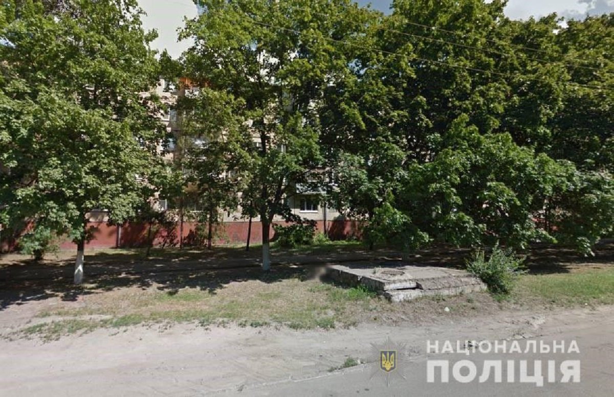 В Днепре полицейские задержали 17-летнего парня, который "заминировал" два жилых дома 1